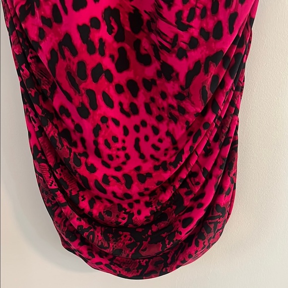 Thalia Sodi Vibrant Red and Black Animal Print Ruched Midi Dress Size L - Picture 4 of 13